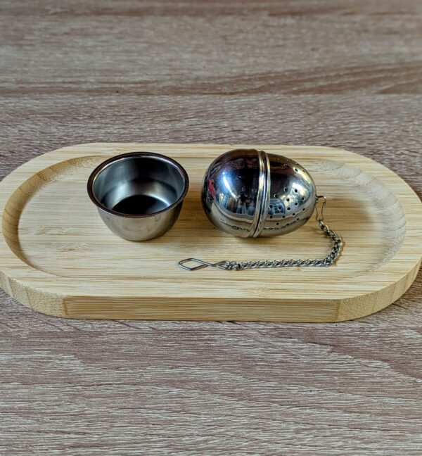 Infusor con cadena sólido huevo